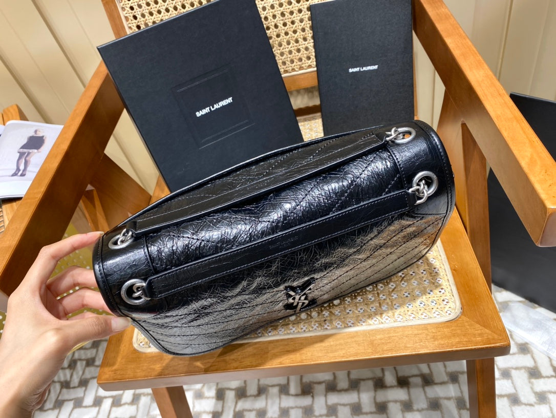 Bolsa YSL 𝑵𝒊𝒌𝒊 𝑳𝒂𝒓𝒈𝒆 𝟯𝟮𝒄𝒎
