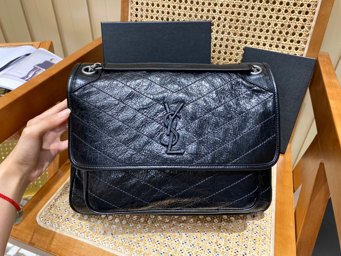 Bolsa YSL 𝑵𝒊𝒌𝒊 𝑳𝒂𝒓𝒈𝒆 𝟯𝟮𝒄𝒎