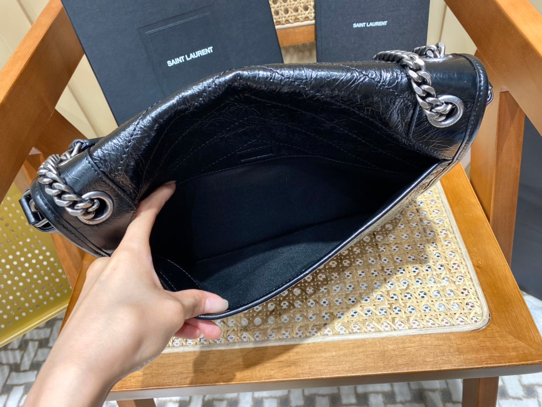 Bolsa YSL 𝑵𝒊𝒌𝒊 𝑳𝒂𝒓𝒈𝒆 𝟯𝟮𝒄𝒎