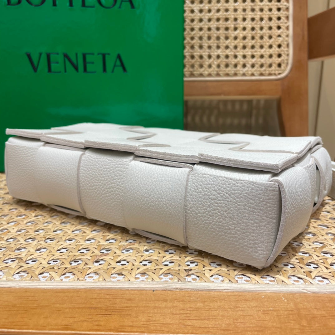 Bolsa Bottega Veneta CASSETTE 23CM BAG