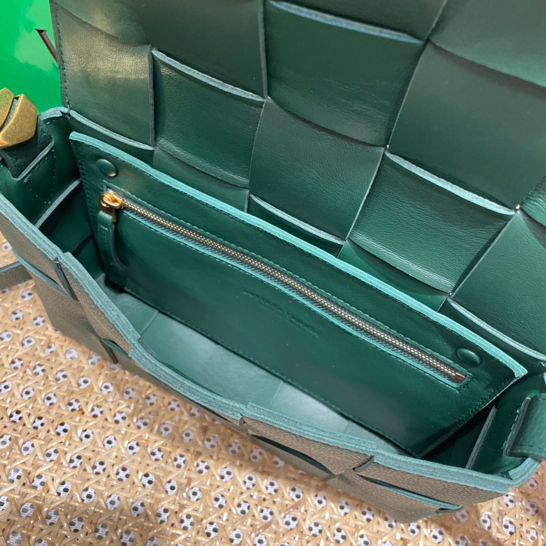 Bolsa Bottega Veneta CASSETTE 23CM BAG