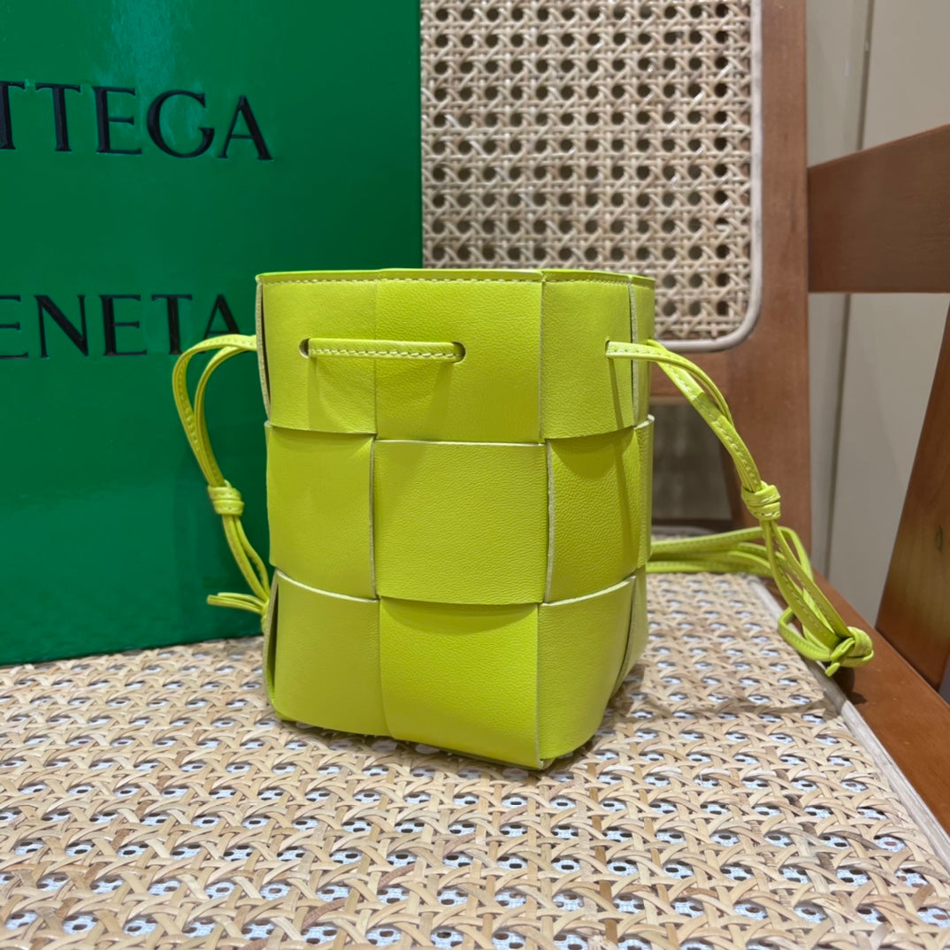 Bolsa Bottega Veneta CASSETTE 14CM