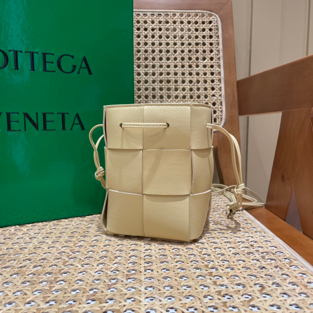 Bolsa Bottega Veneta CASSETTE 14CM