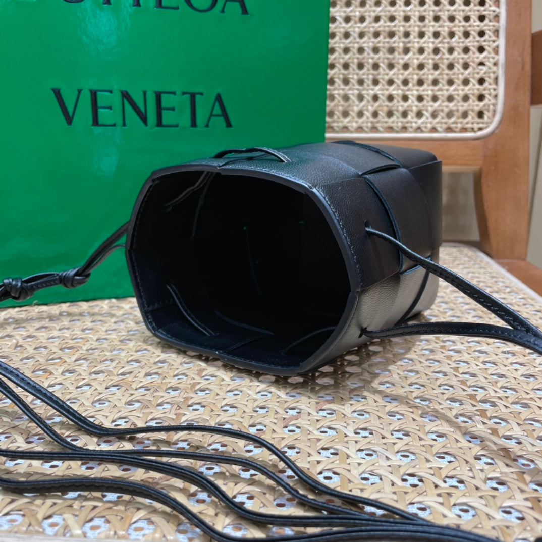 Bolsa Bottega Veneta CASSETTE 14CM