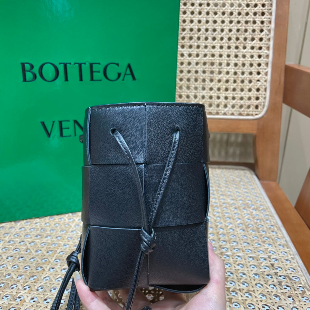Bolsa Bottega Veneta CASSETTE 14CM