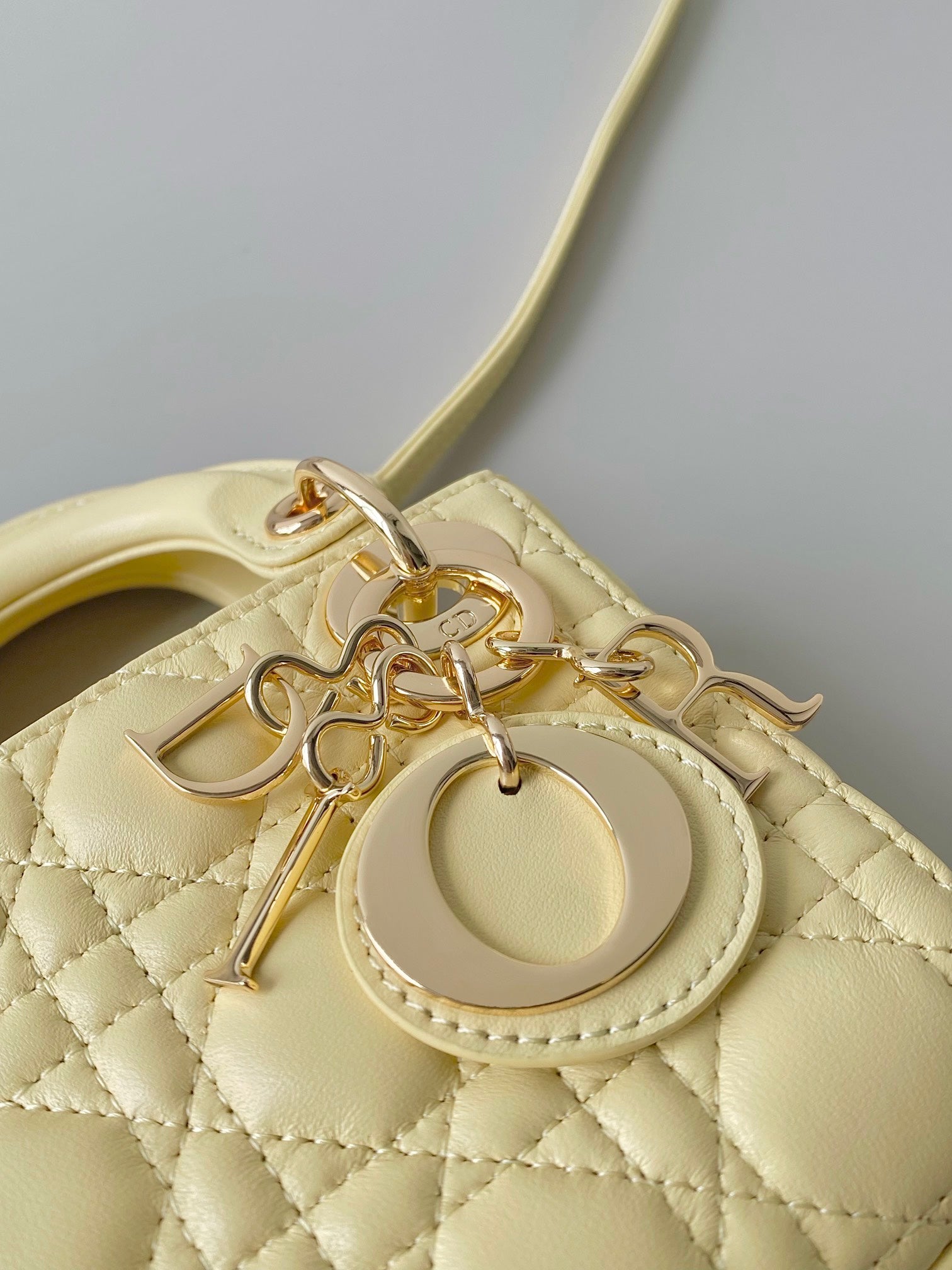 Bolsa Dior MICRO LADY DIOR