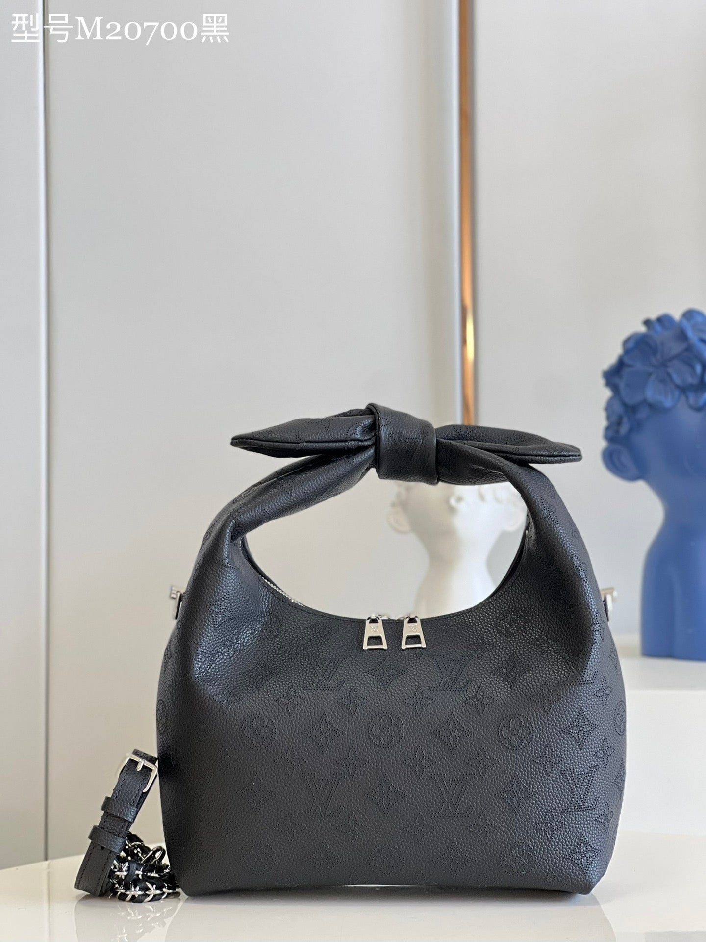 Bolsa Louis Vuitton Why Knot PM