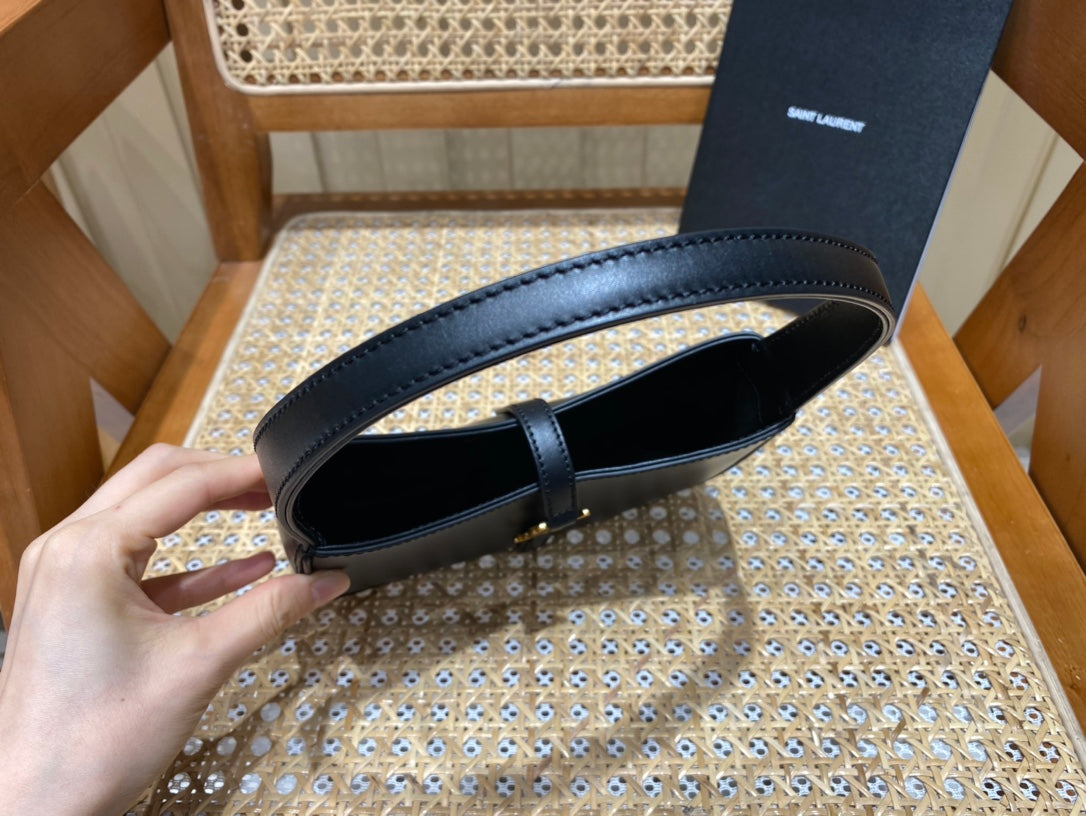 Bolsa YSL 𝑳𝑬 5 𝐀̀ 7 𝐦𝐢𝐧𝐢