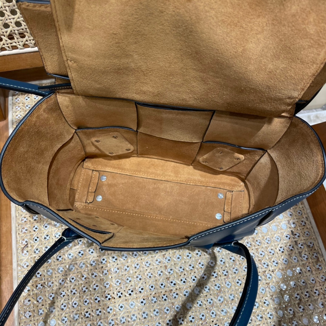 Bolsa Bottega Veneta The Arco 33 BAG