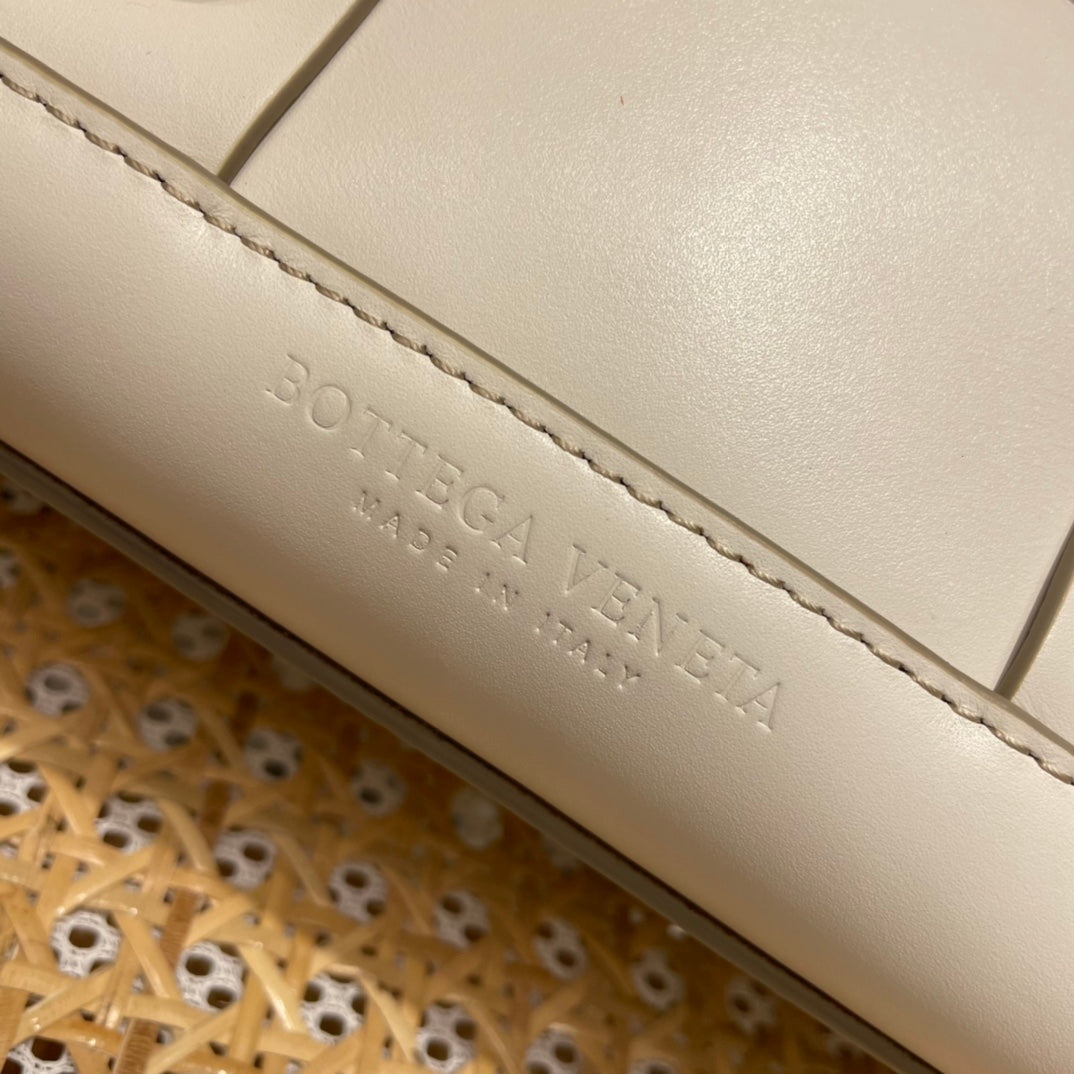 Bolsa Bottega Veneta The Arco 33 BAG