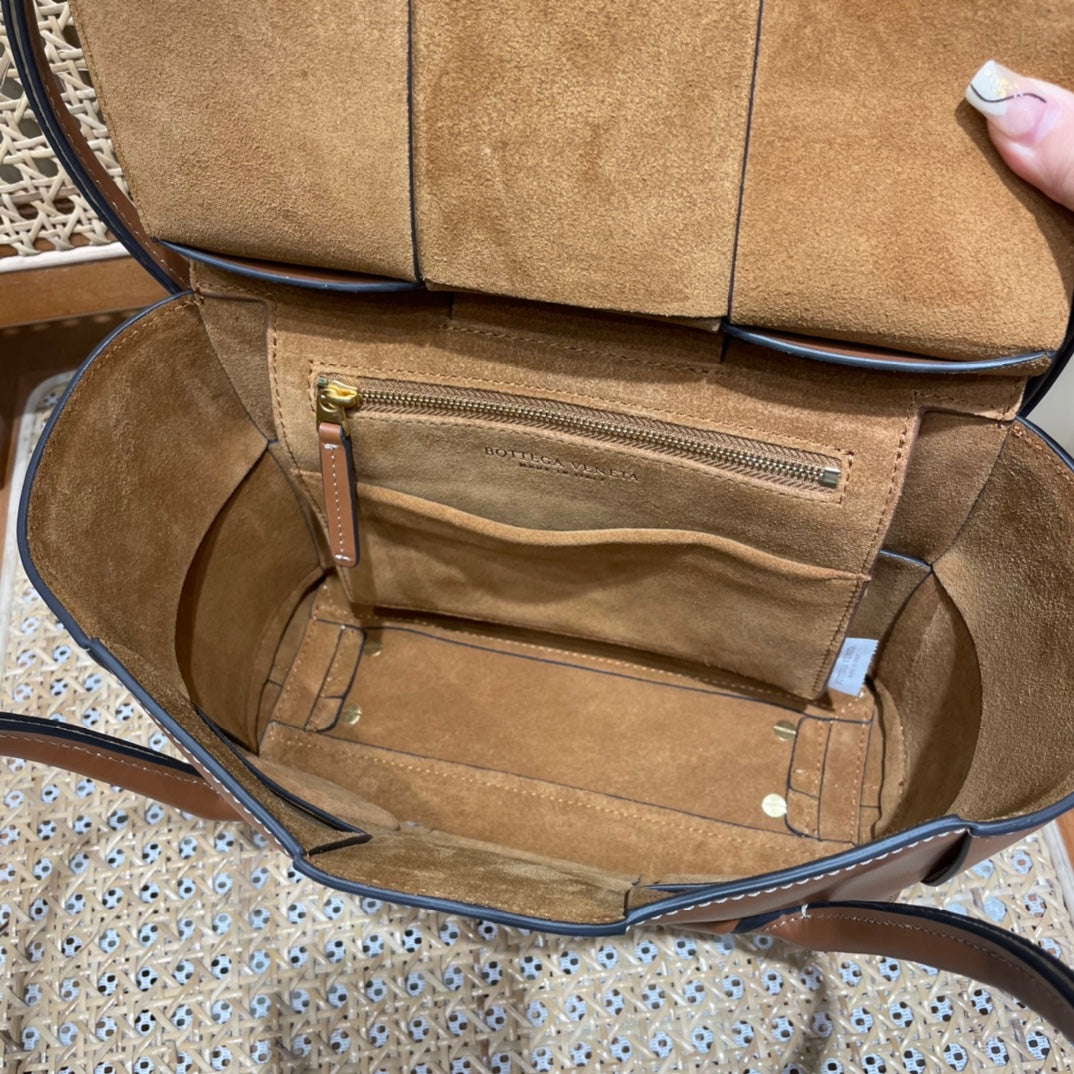 Bolsa Bottega Veneta The Arco 33 BAG