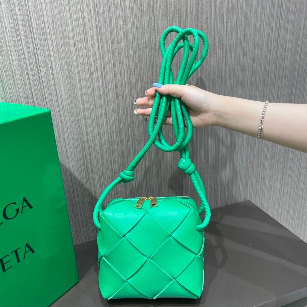 Bolsa Bottega Veneta CASSETTE 14CM