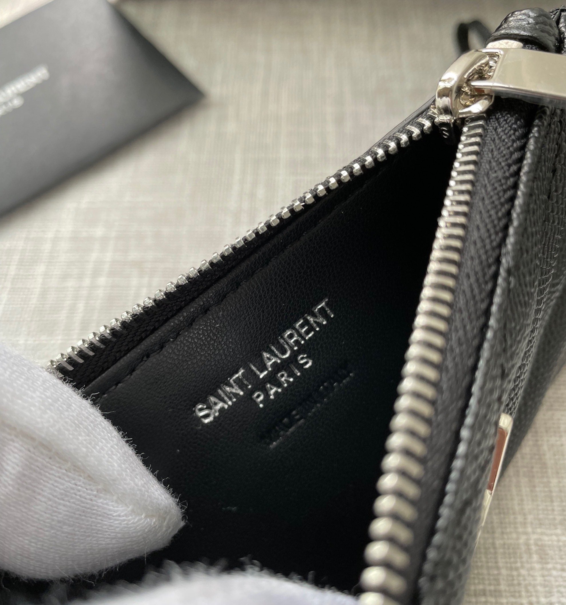 Carteira Saint Laurent