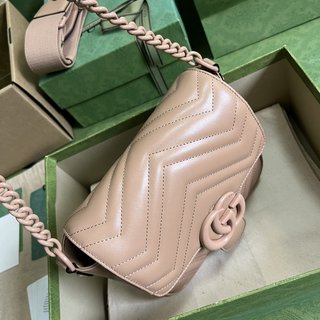 Bolsa Gucci MARMONT MATELASSÉ MINI SHOULDER