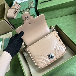 Bolsa Gucci MARMONT MATELASSÉ MINI SHOULDER