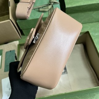 Bolsa Gucci MARMONT MATELASSÉ MINI SHOULDER