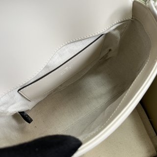 Bolsa Gucci MARMONT MATELASSÉ MINI SHOULDER