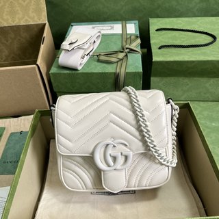 Bolsa Gucci MARMONT MATELASSÉ MINI SHOULDER