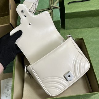 Bolsa Gucci MARMONT MATELASSÉ MINI SHOULDER