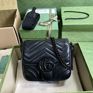 Bolsa Gucci MARMONT MATELASSÉ MINI SHOULDER