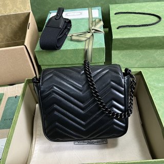 Bolsa Gucci MARMONT MATELASSÉ MINI SHOULDER
