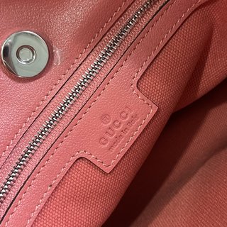 Bolsa Gucci BLONDIE SMALL TOTE