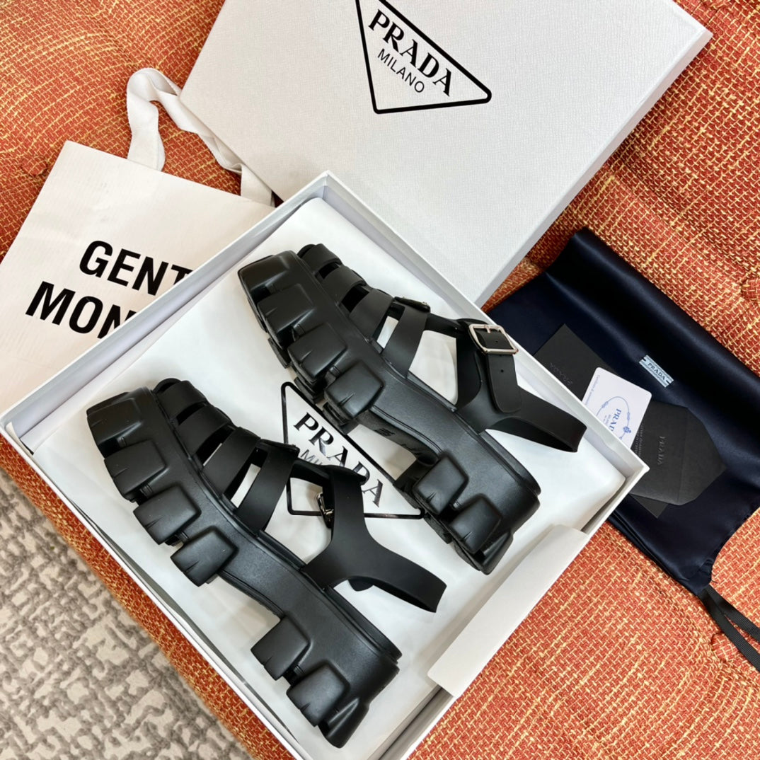 Prada 2023s