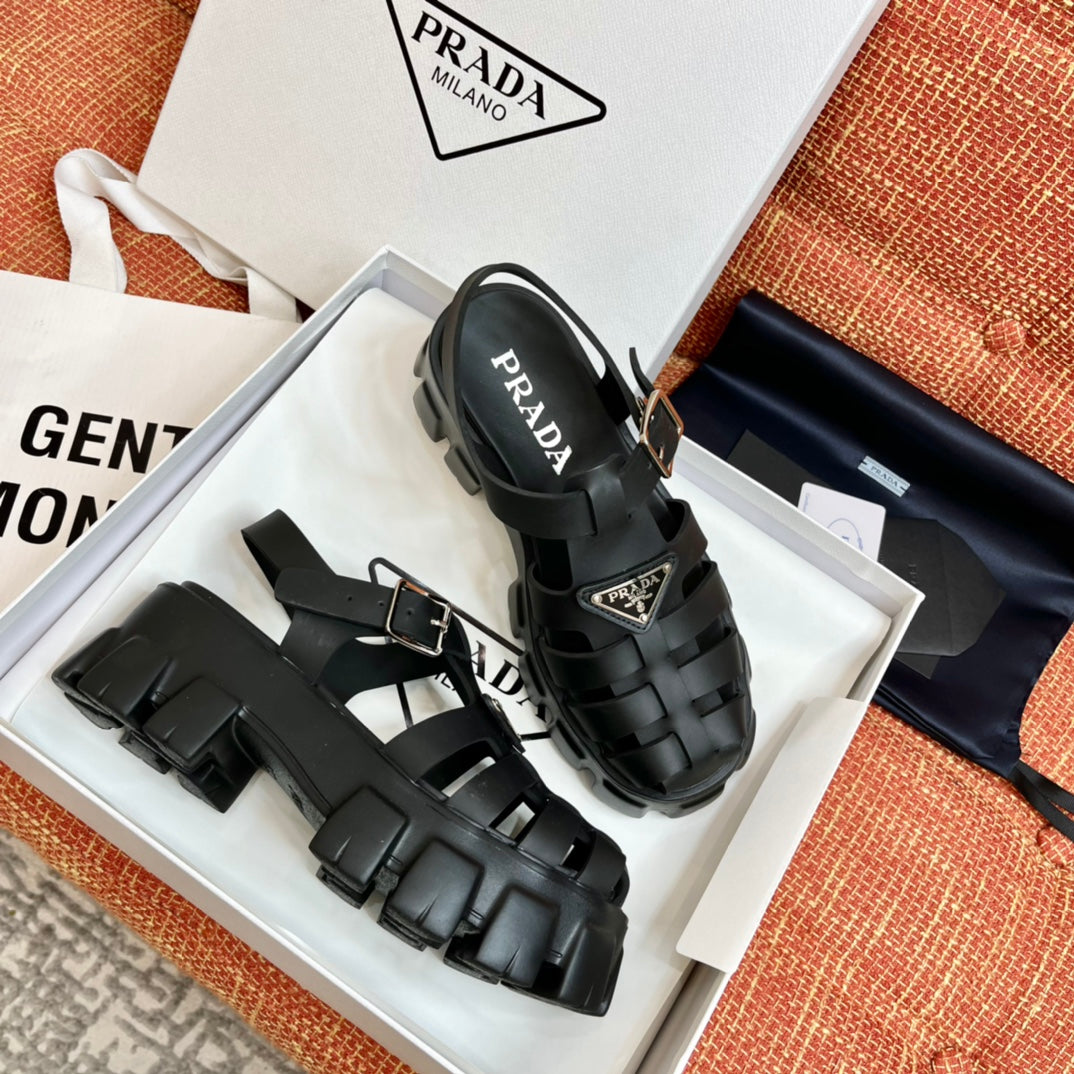 Prada 2023s