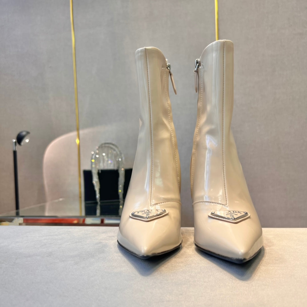 Bota Prada