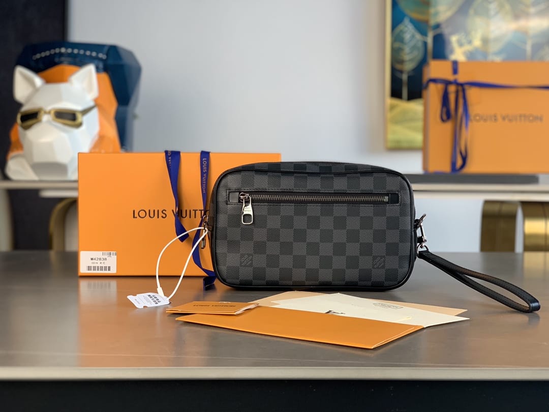 Bolsa Louis Vuitton KASAI CLUTCH