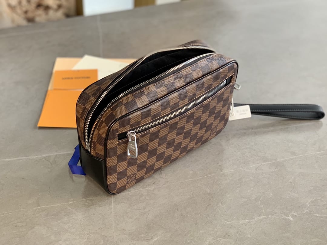 Bolsa Louis Vuitton Pochette Kasai Pouch Bag