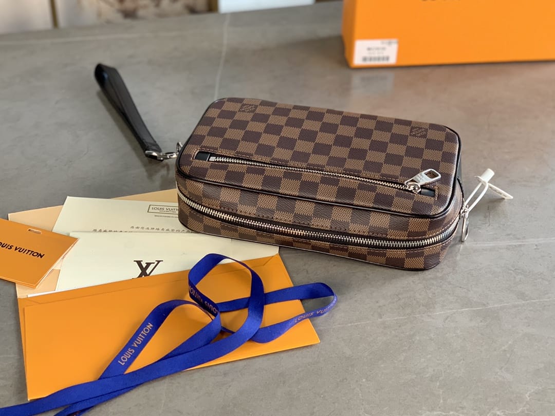 Bolsa Louis Vuitton Pochette Kasai Pouch Bag