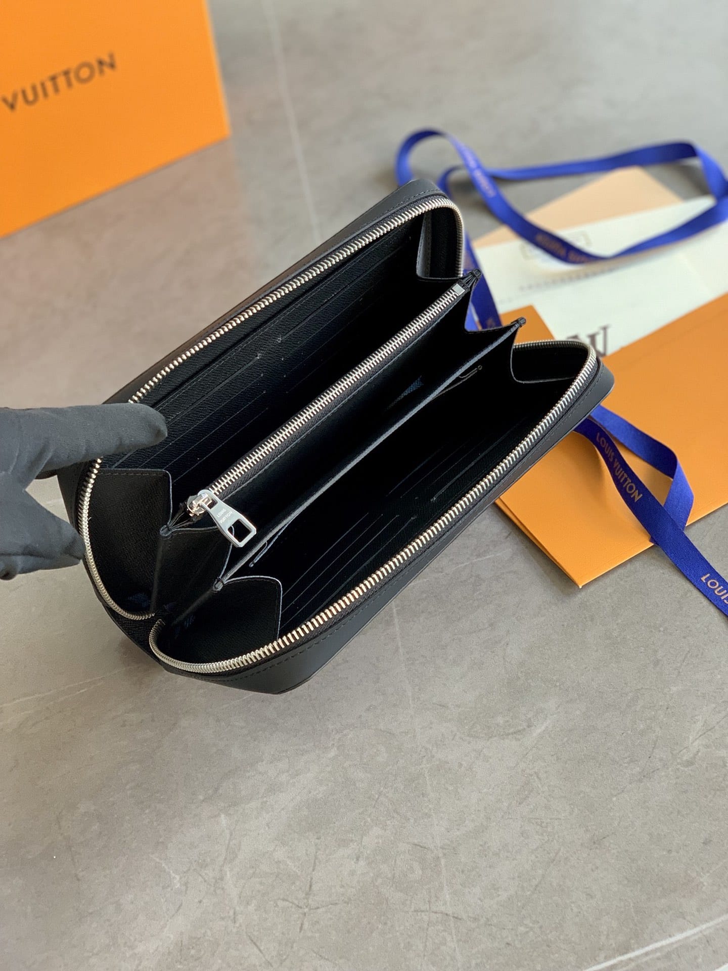 Bolsa Louis Vuitton ZIPPY XL