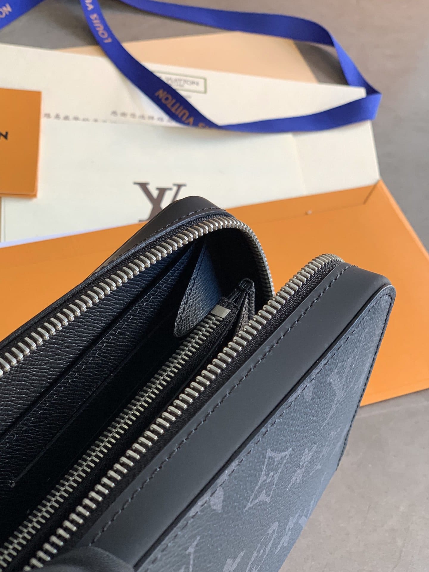 Bolsa Louis Vuitton ZIPPY XL