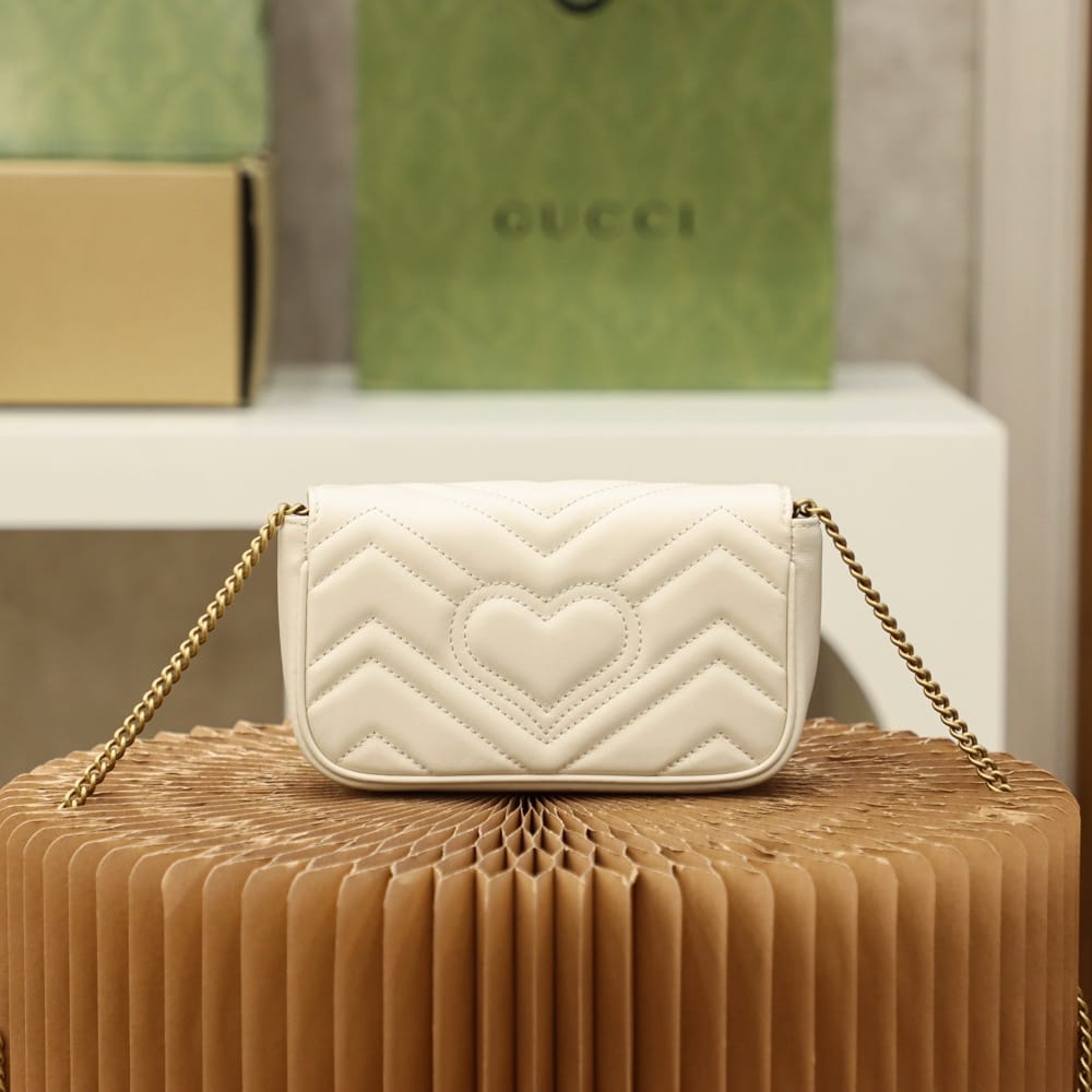 Bolsa Gucci Marmont super mini