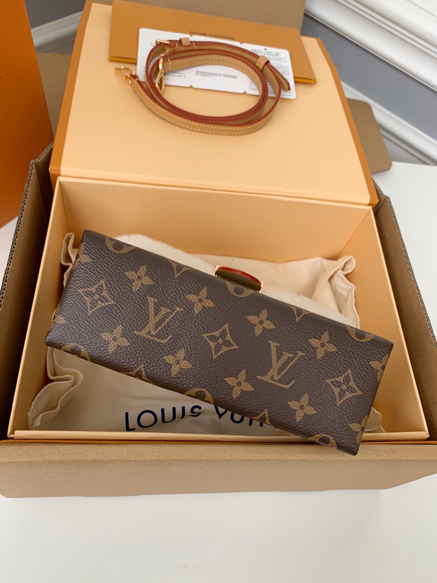 Bolsa Louis Vuitton LOCKY BB BAG