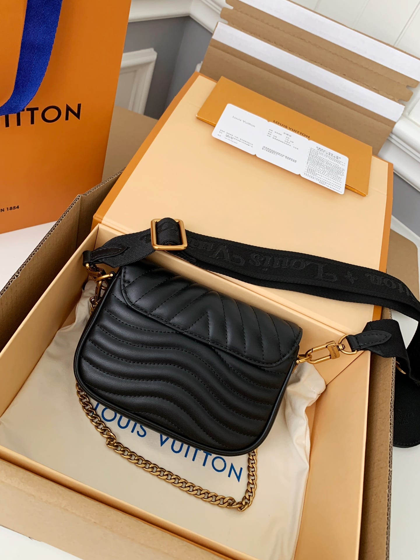 Bolsa Louis Vuitton NEW WAVE MULTI-POCHETTE BAG