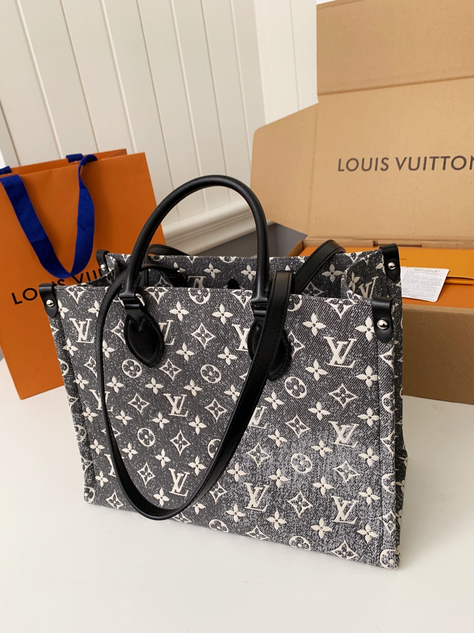 Bolsa Louis Vuitton ONTHEGO MM