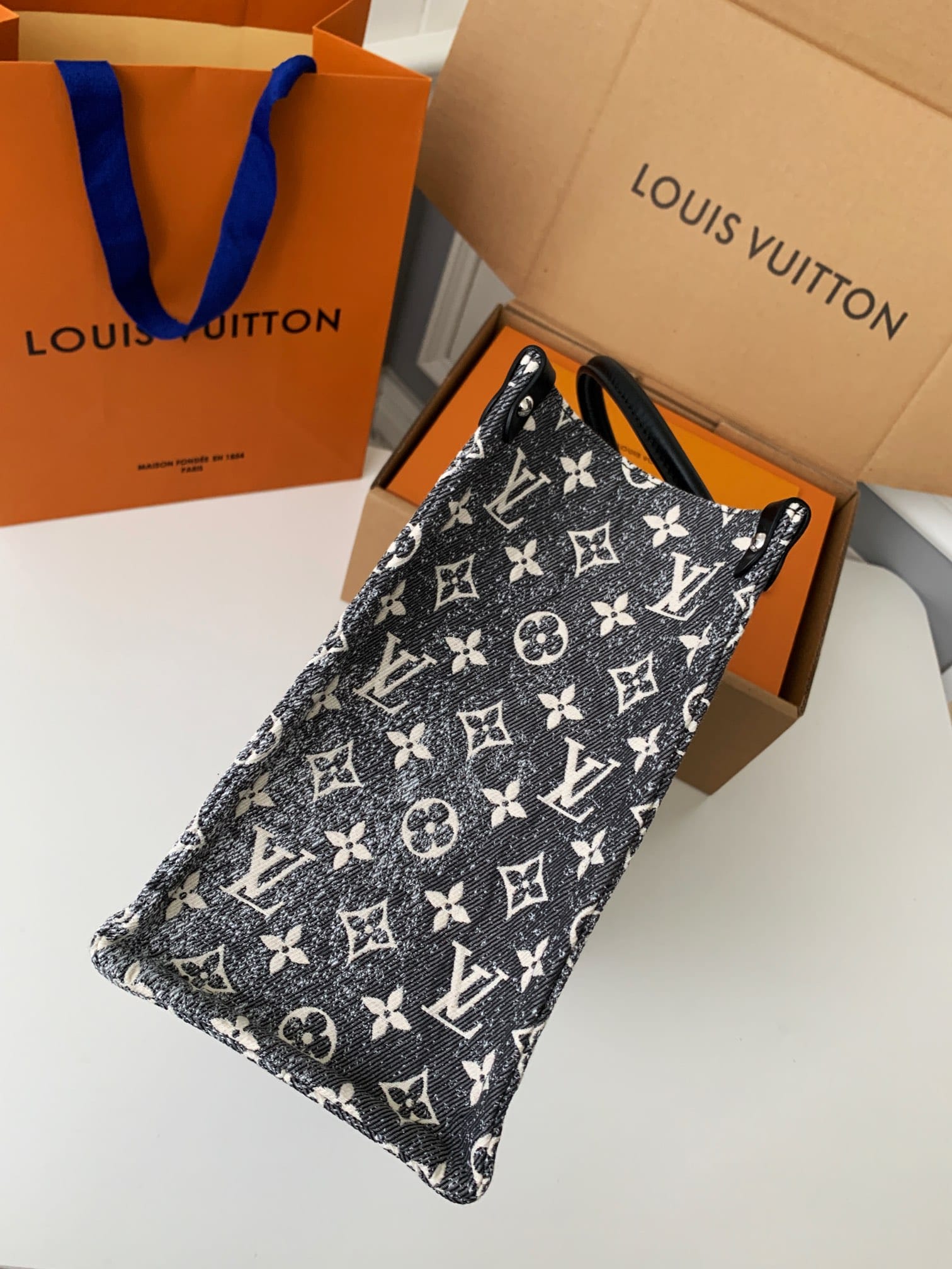 Bolsa Louis Vuitton ONTHEGO MM