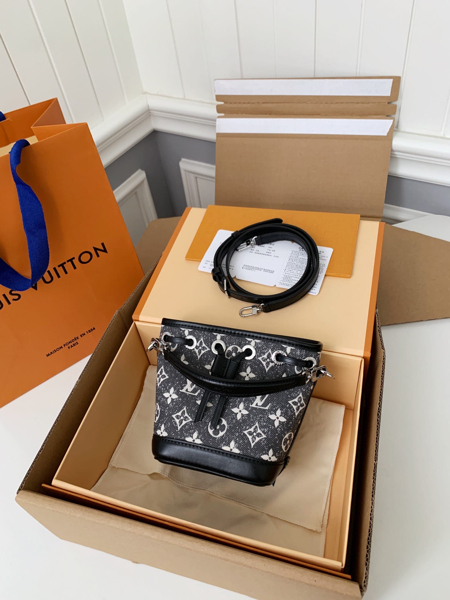 Bolsa Louis Vuitton NANO NOÉ