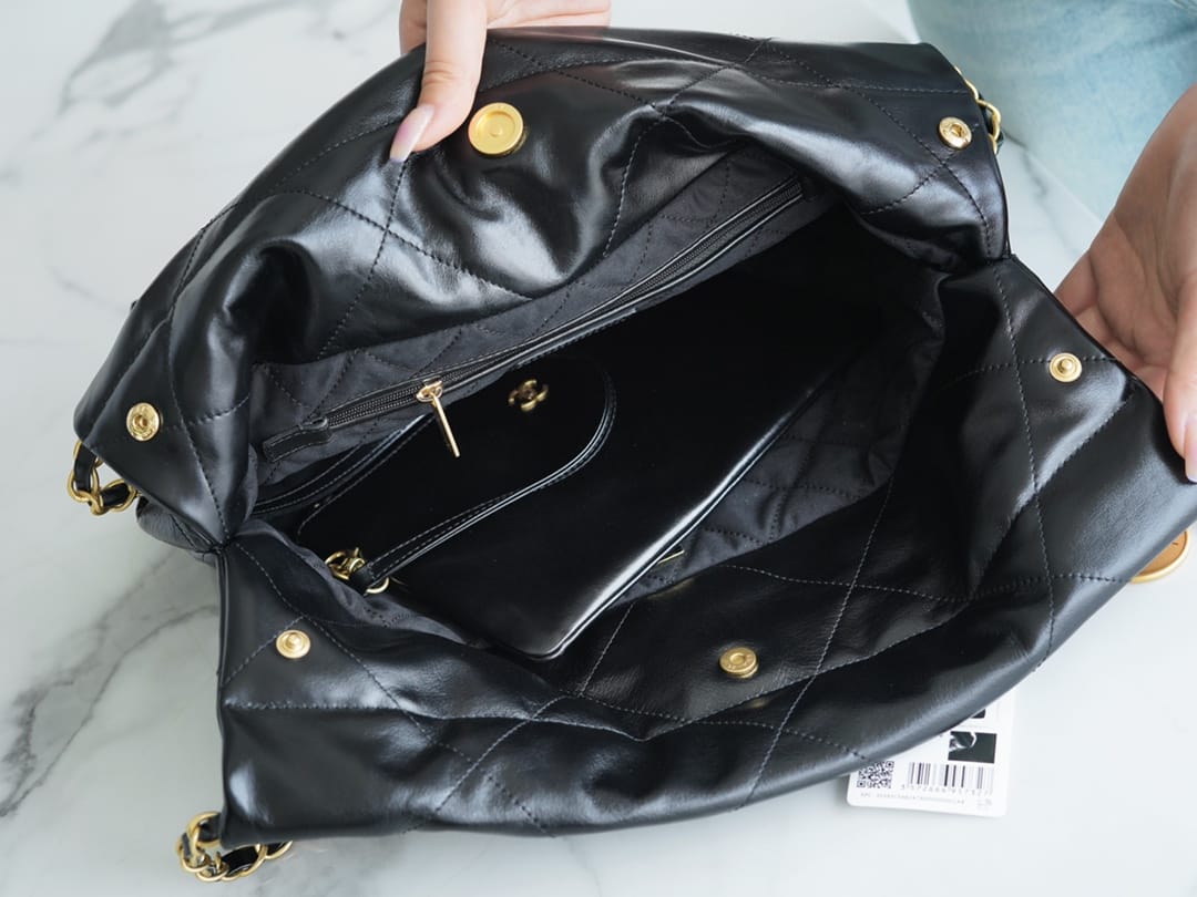 Bolsa CHANEL 22