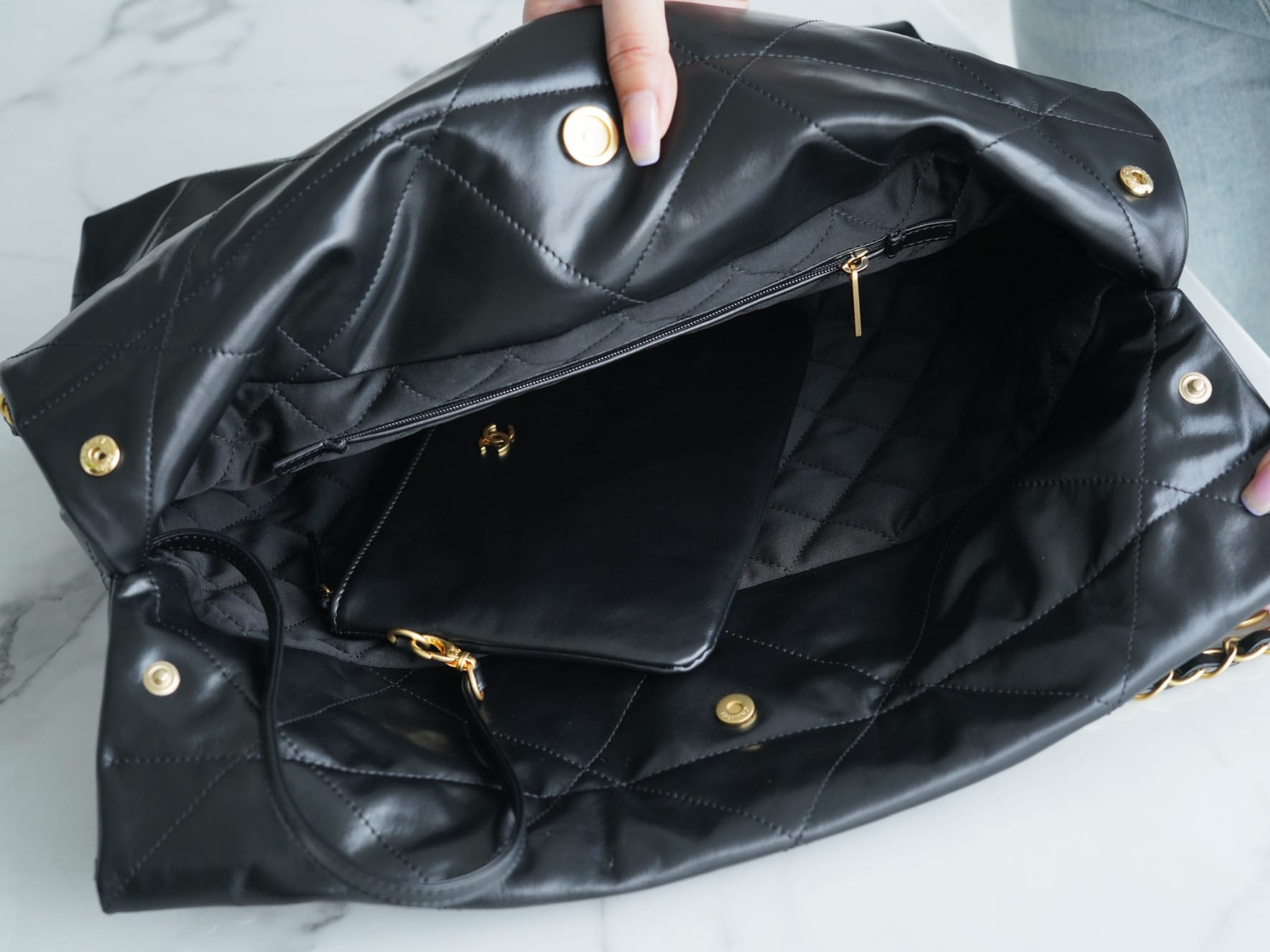 Bolsa CHANEL 22