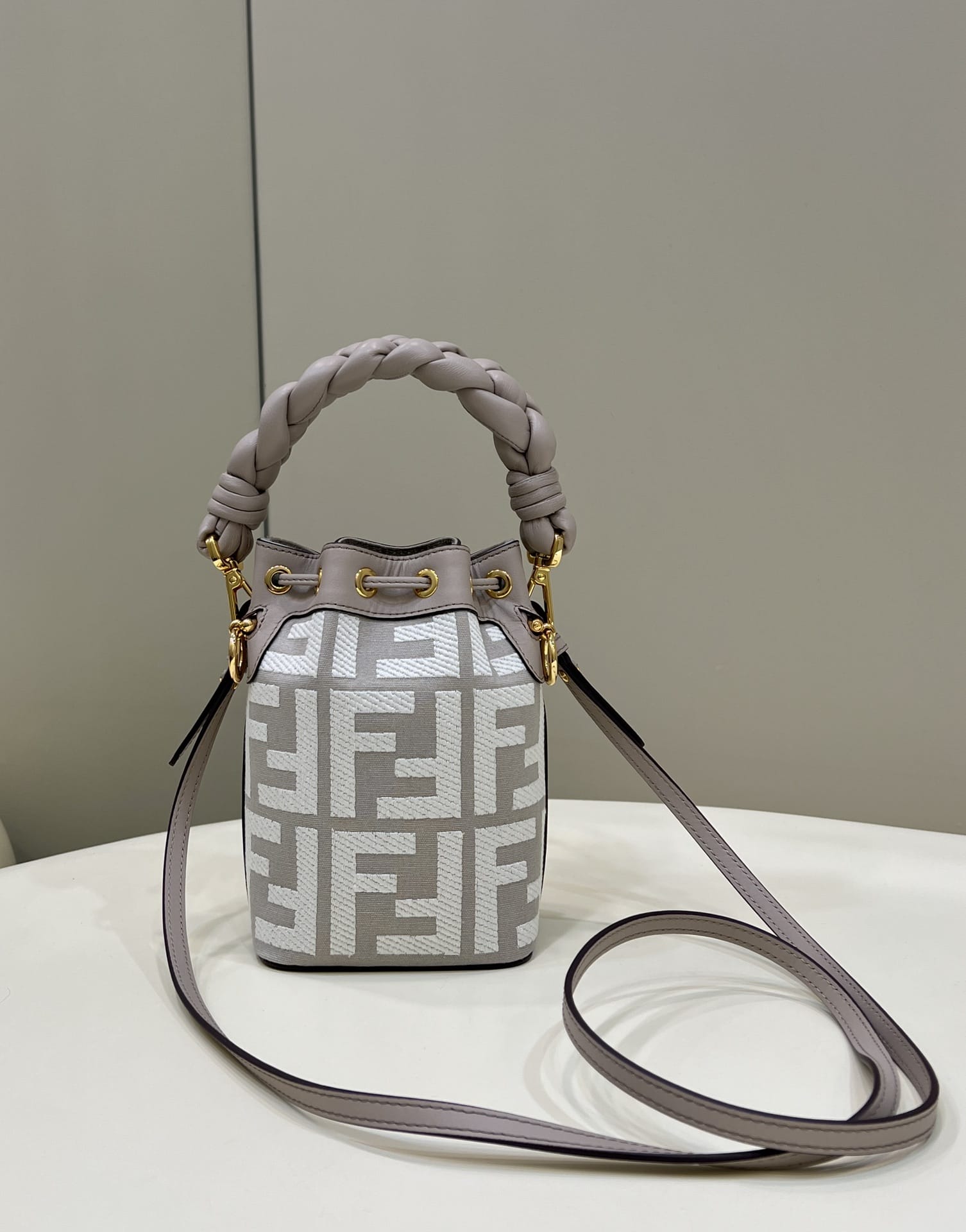 Bolsa FENDI PEEKABOO I See U