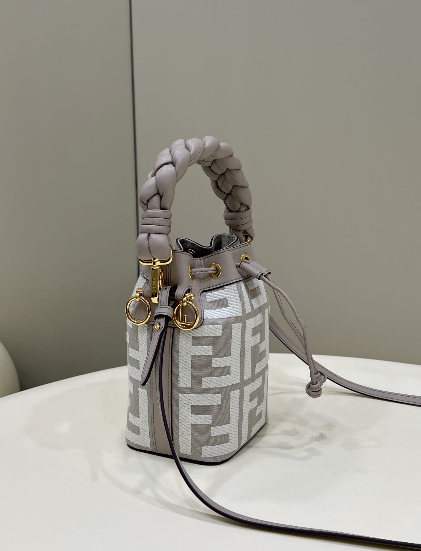 Bolsa FENDI PEEKABOO I See U