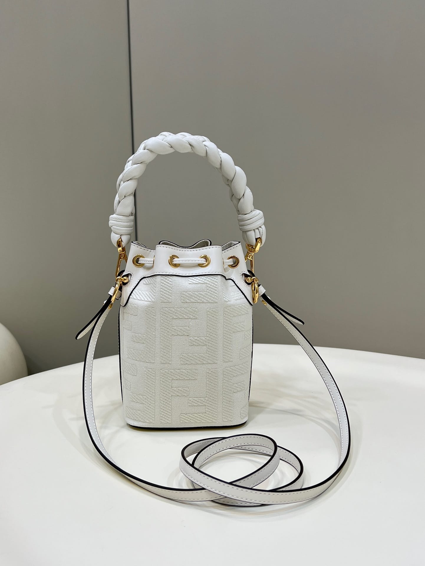 Bolsa FENDI PEEKABOO I See U