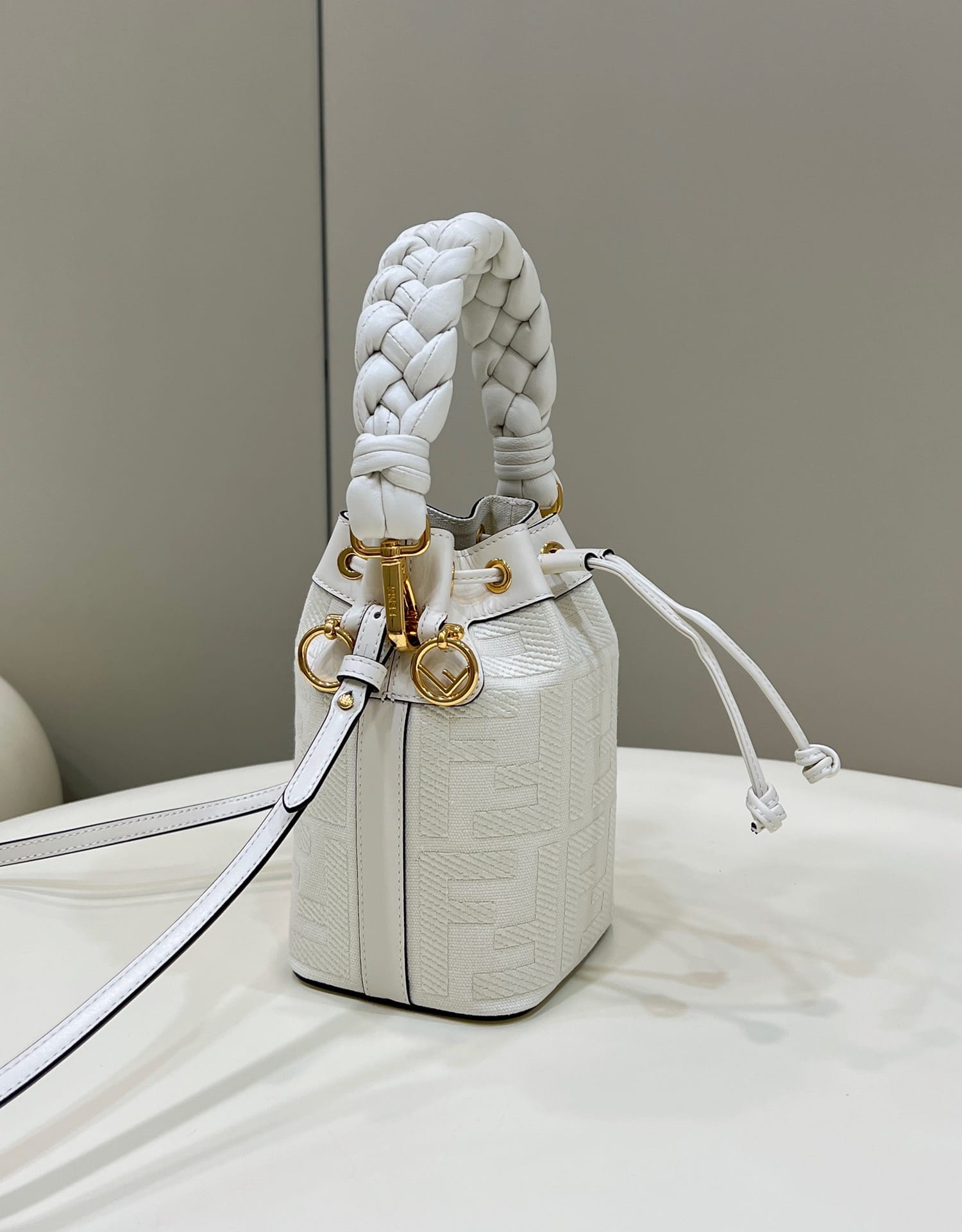 Bolsa FENDI PEEKABOO I See U