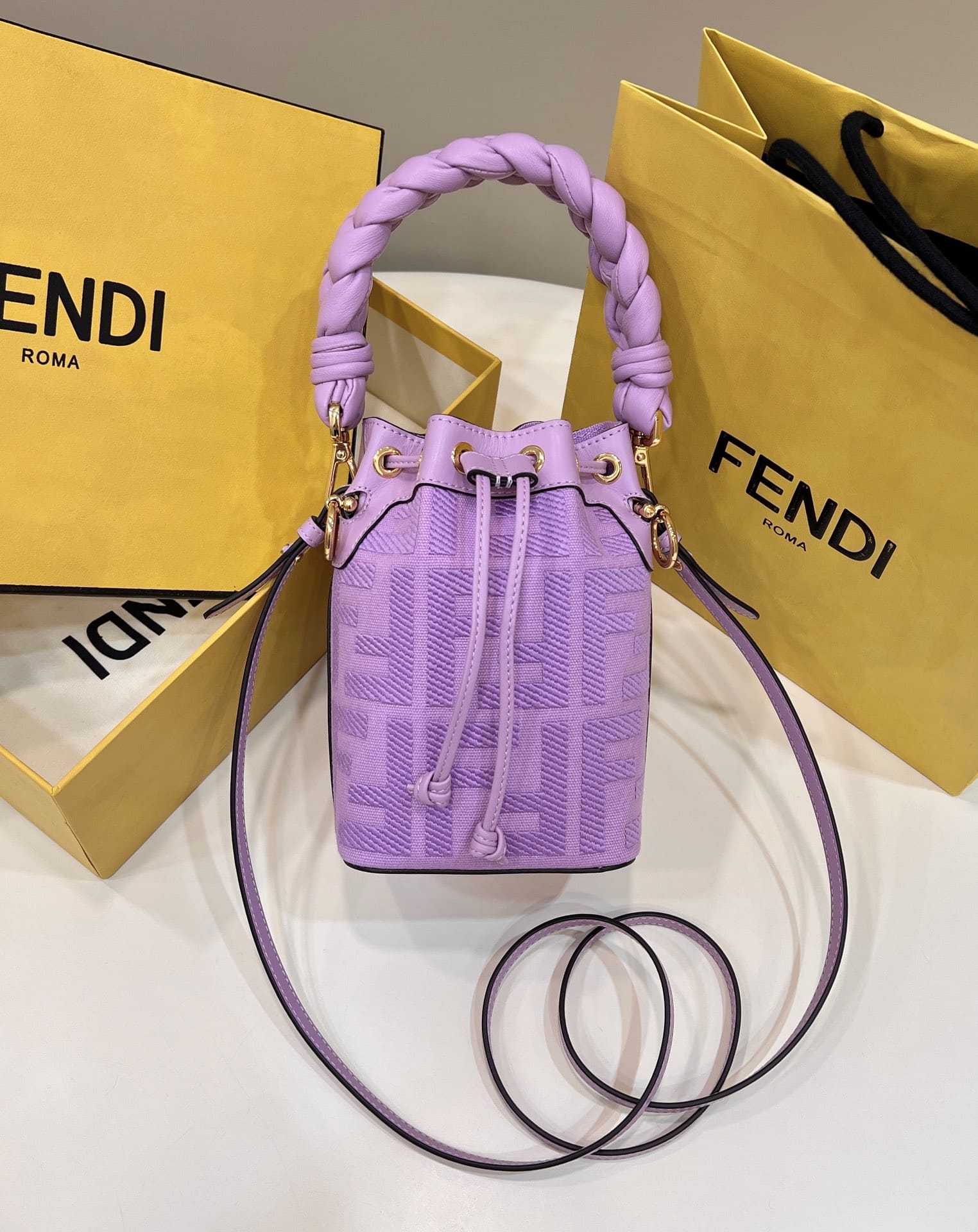 Bolsa FENDI PEEKABOO I See U