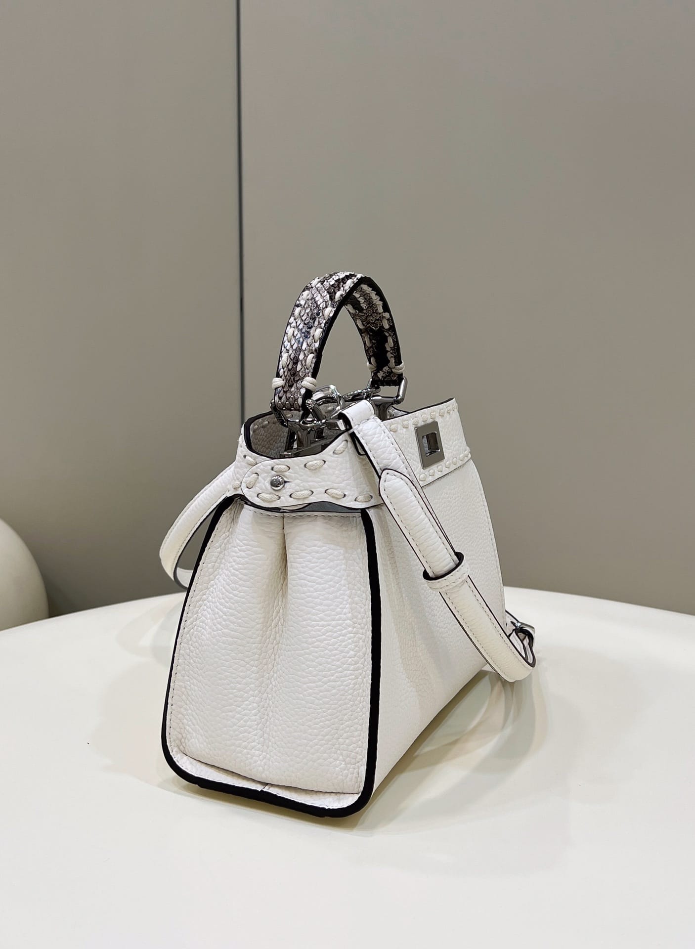 Bolsa FENDI PEEKABOO