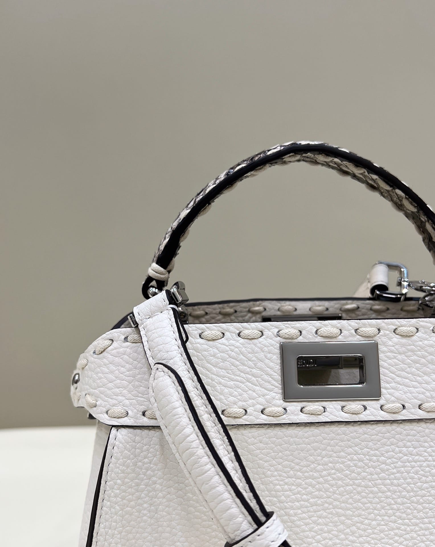 Bolsa FENDI PEEKABOO