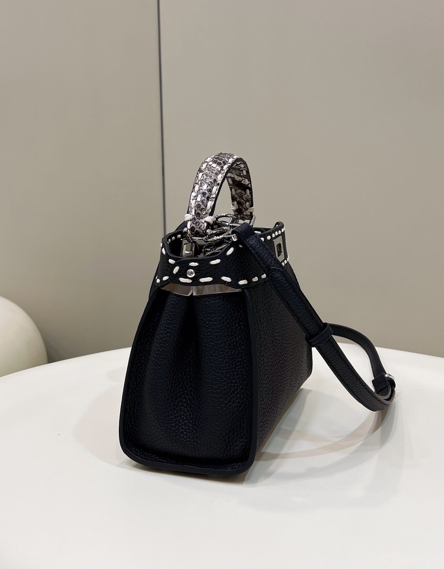 Bolsa FENDI PEEKABOO